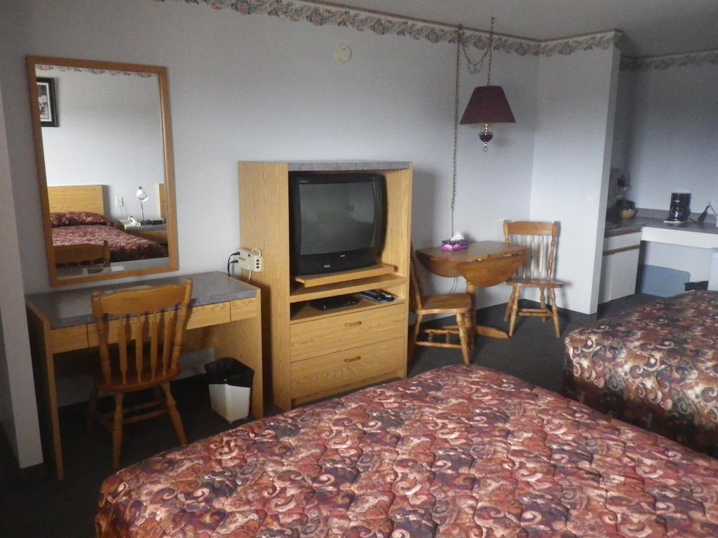 Alcan Motor Inn Haines Junction Zimmer foto